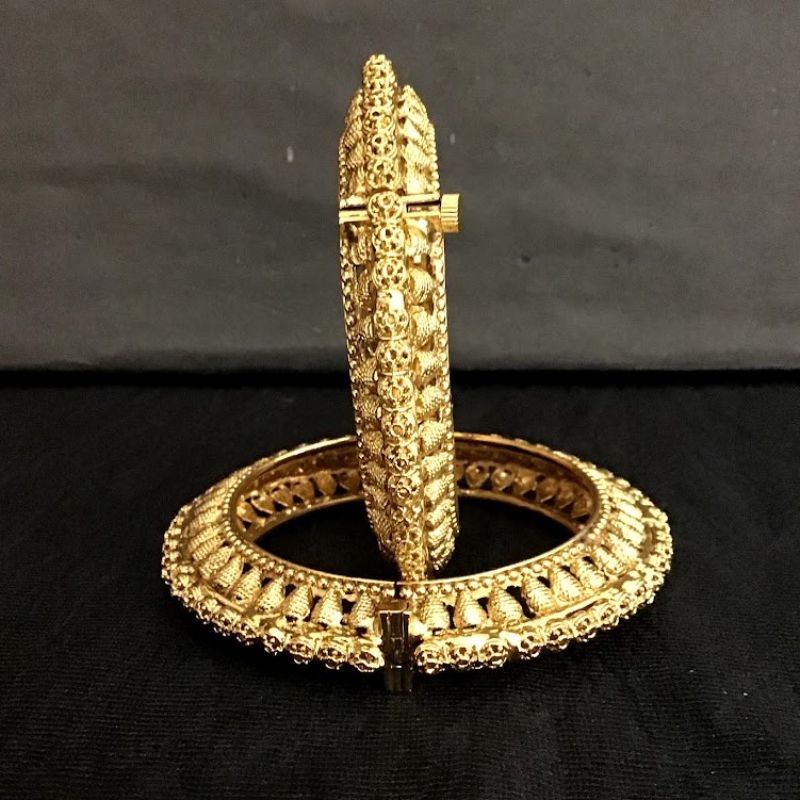 Antique Gold Finish Bangles/Kada 10576-6246 - Dazzles Jewellery