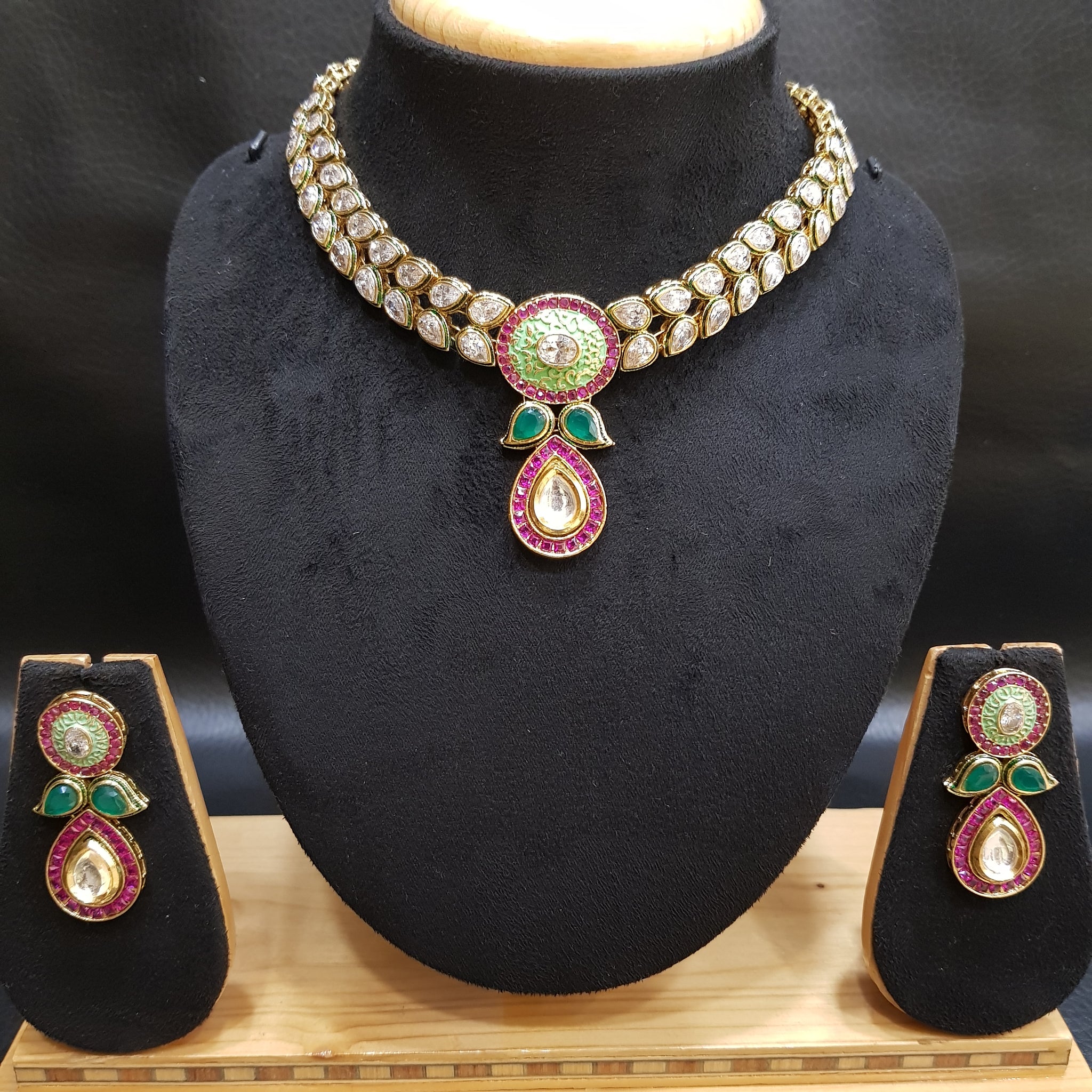 Round Neck Polki Necklace Set 1000-21 - Dazzles Jewellery