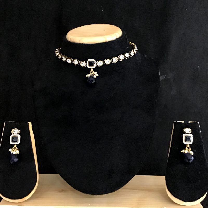 Traditional Black Metal Necklace Set for Saree - Beatnik