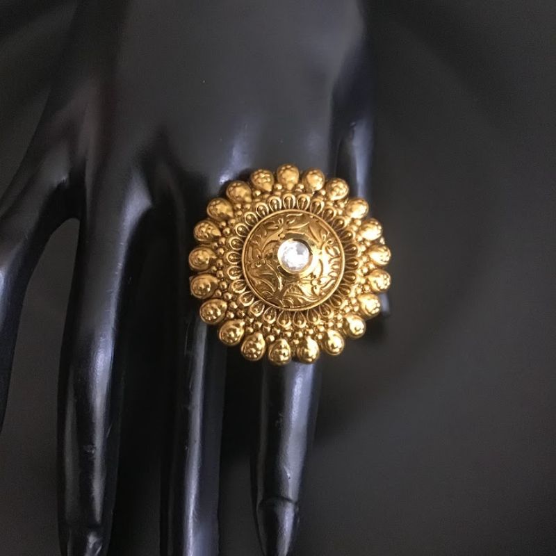 Jodha ring deals design in gold