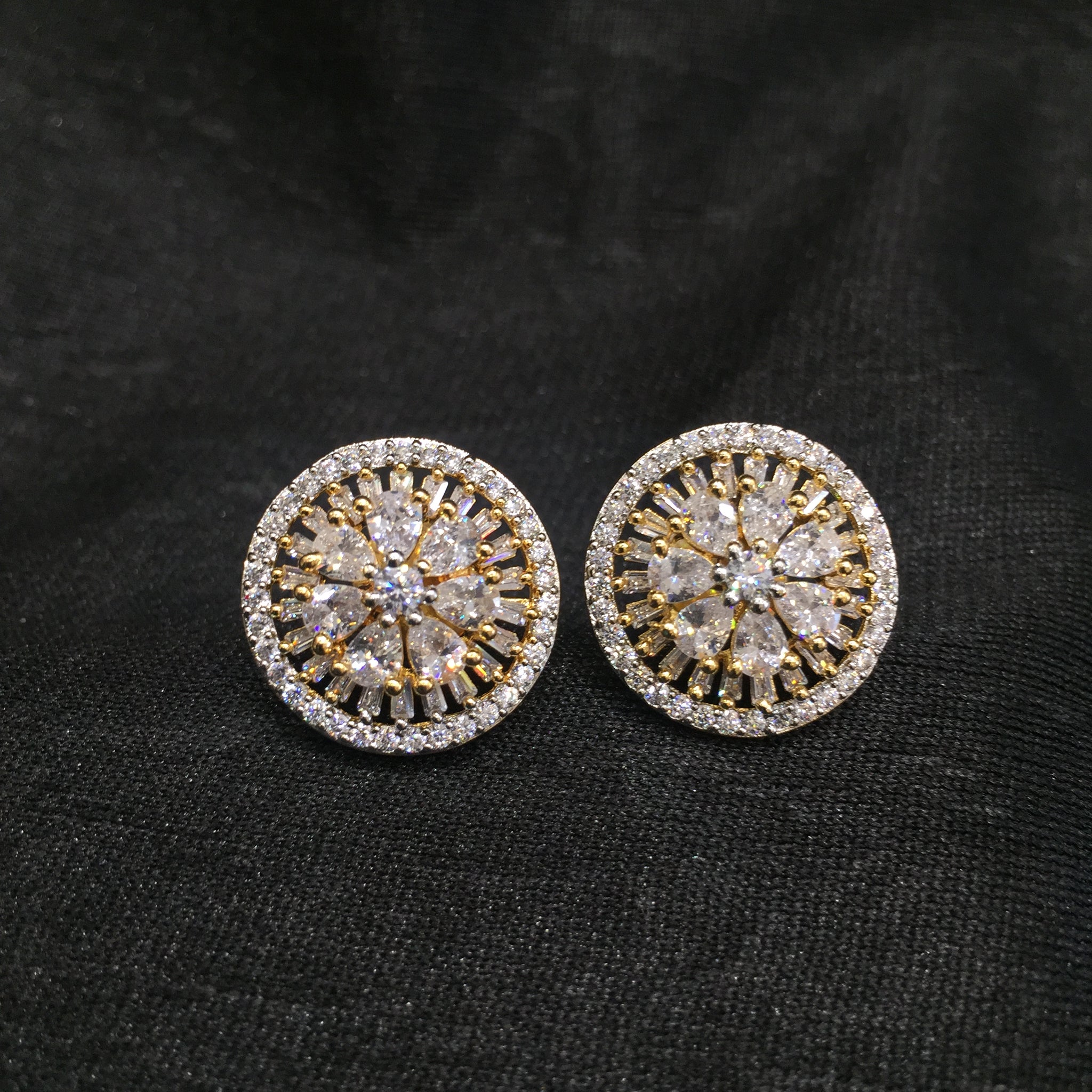 Tops/Studs Zircon/AD Earring 6168-08 - Dazzles Jewellery