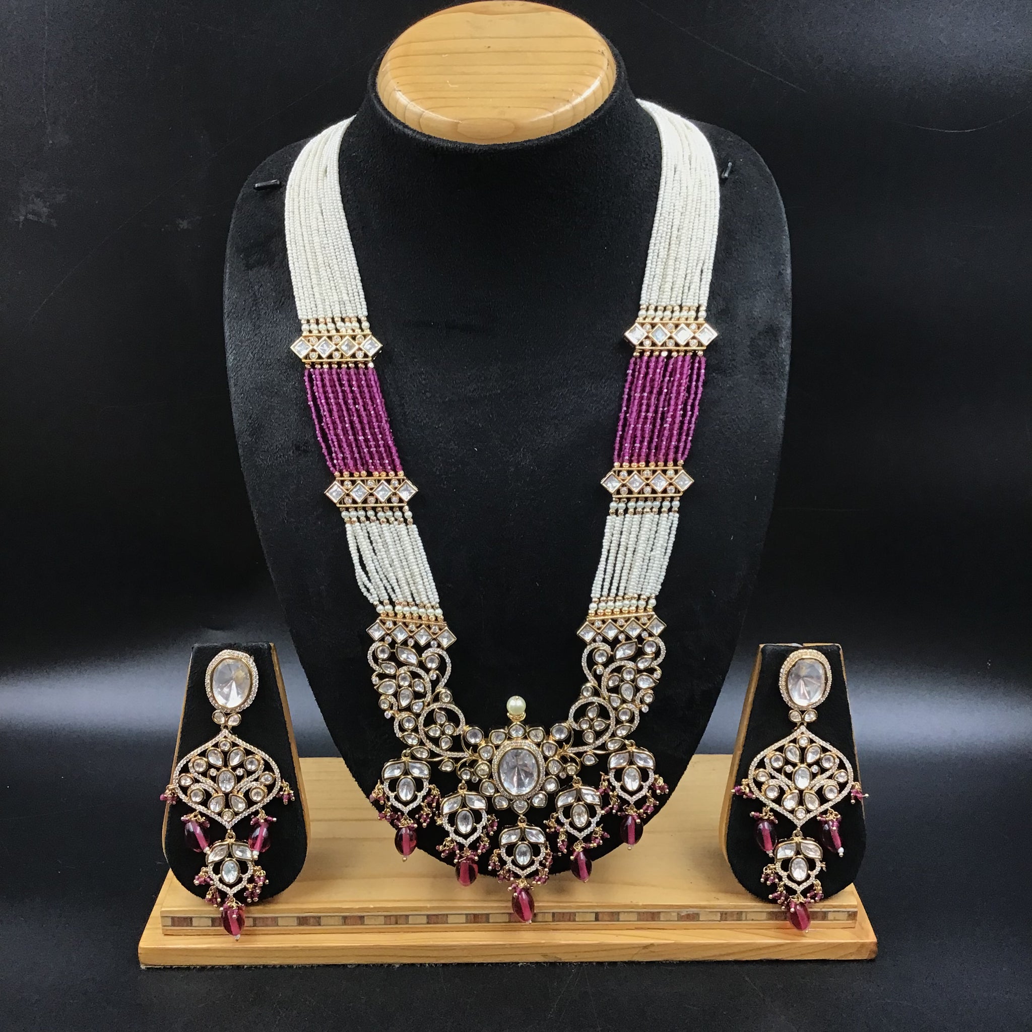 Long Neck Kundan Necklace 4270-68 - Dazzles Jewellery