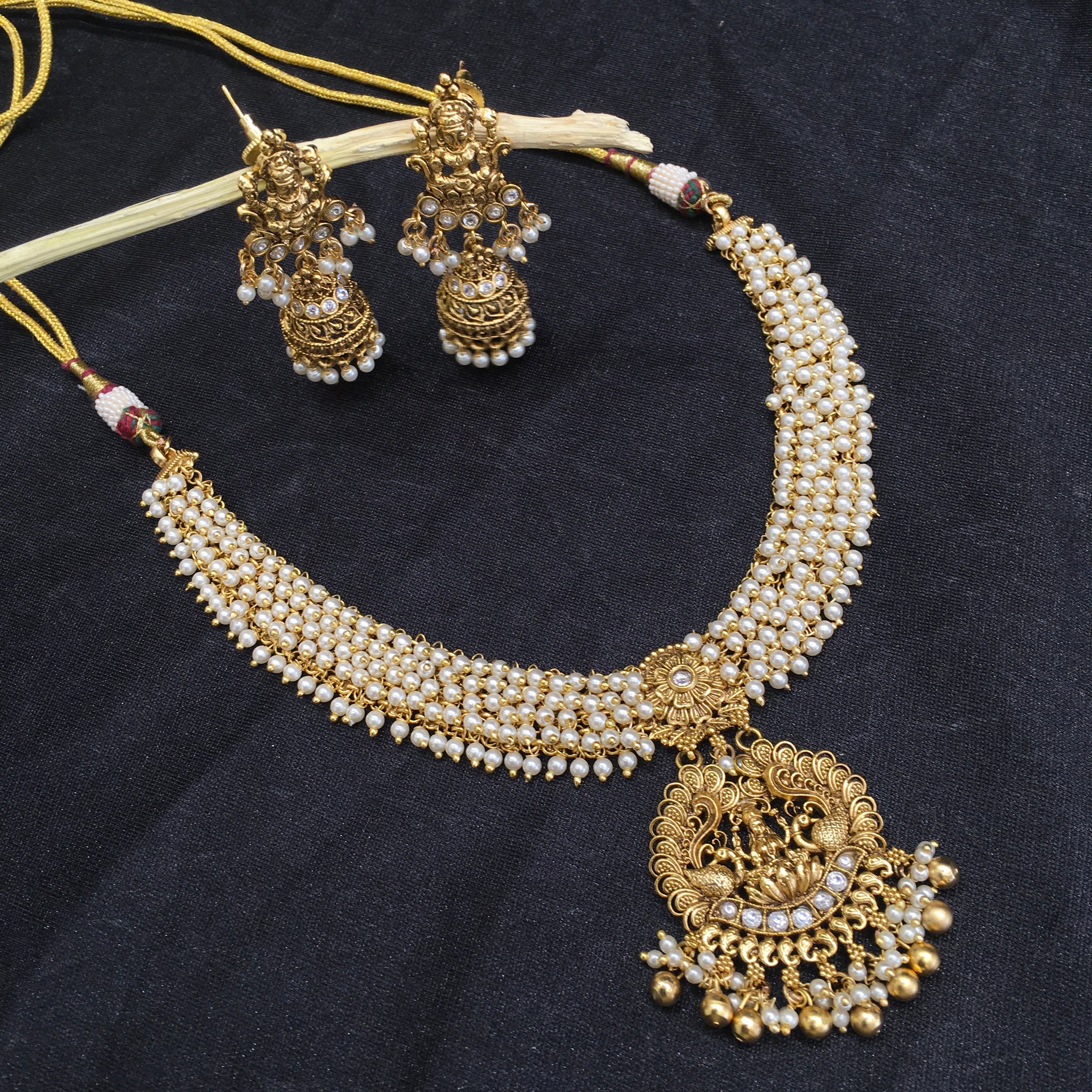 Round Neck Temple Necklace Set 5858-28 - Dazzles Jewellery