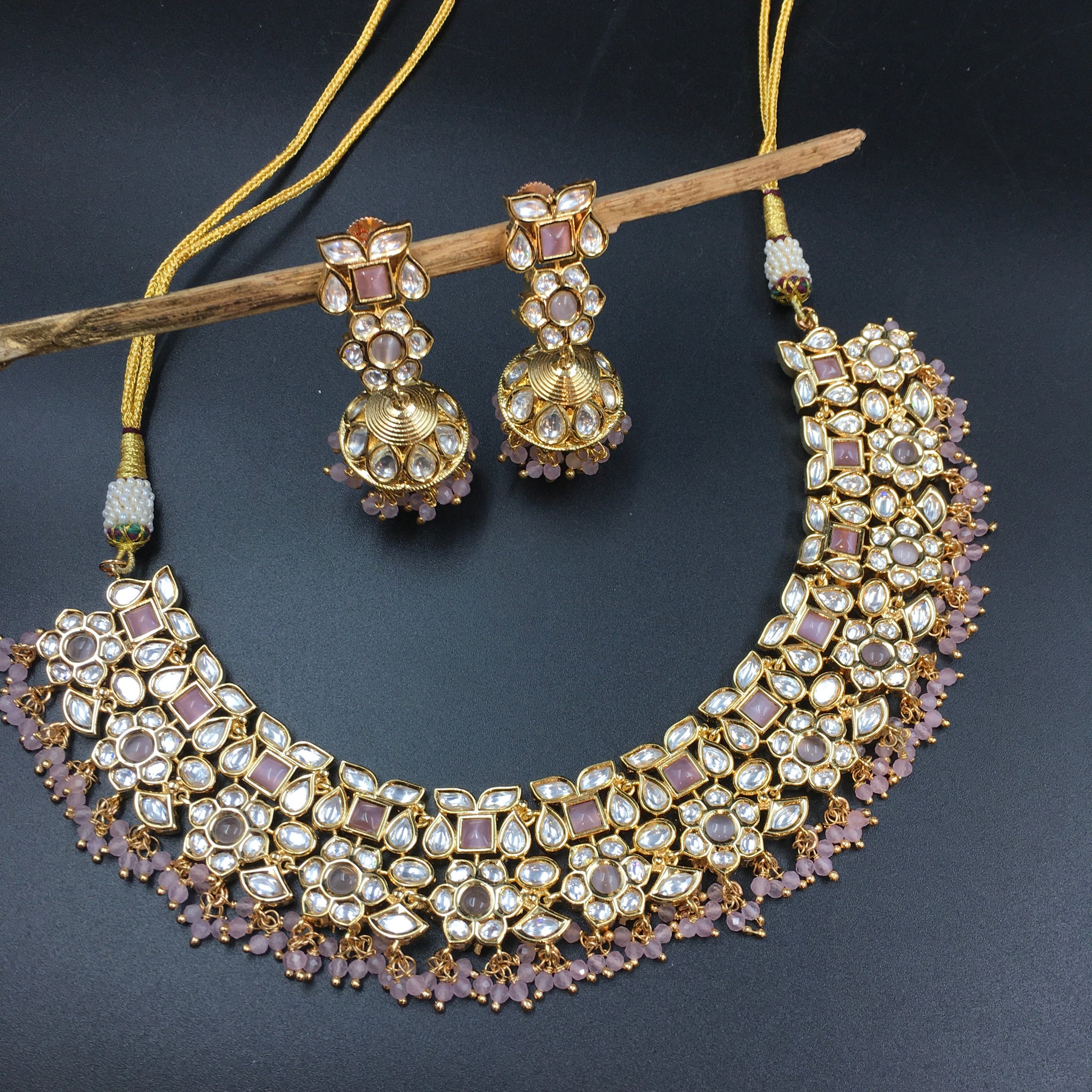 Round Neck Kundan Necklace Set 3707-28 - Dazzles Jewellery