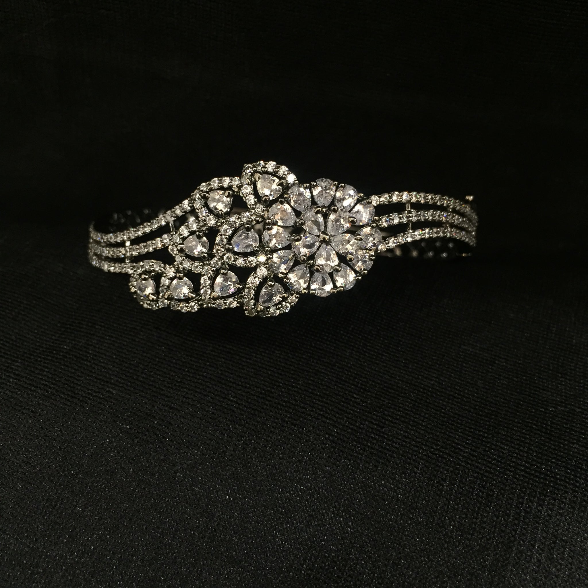 Victorian Bracelet - Dazzles Jewellery